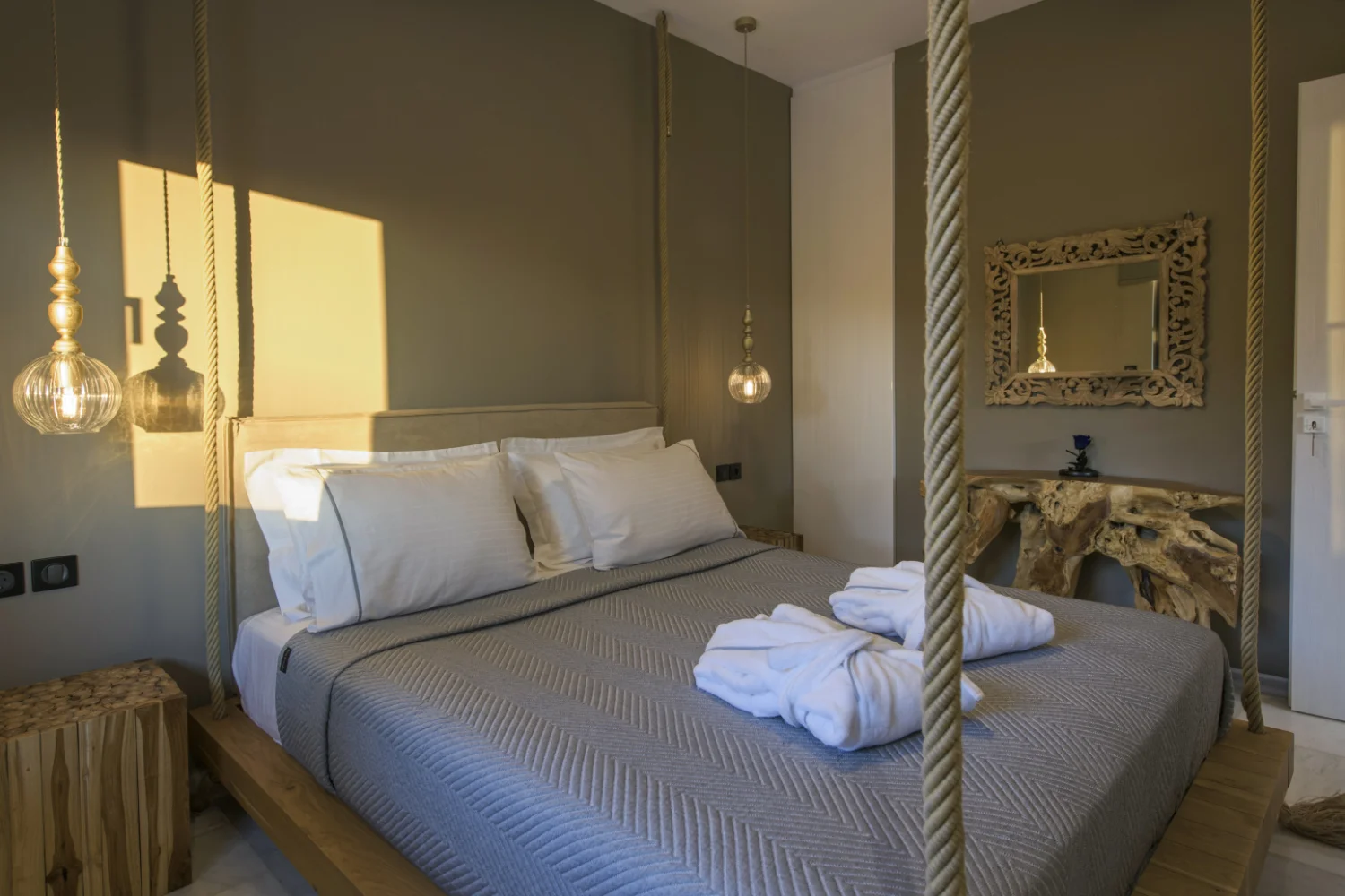 Pasithea Suite Interior