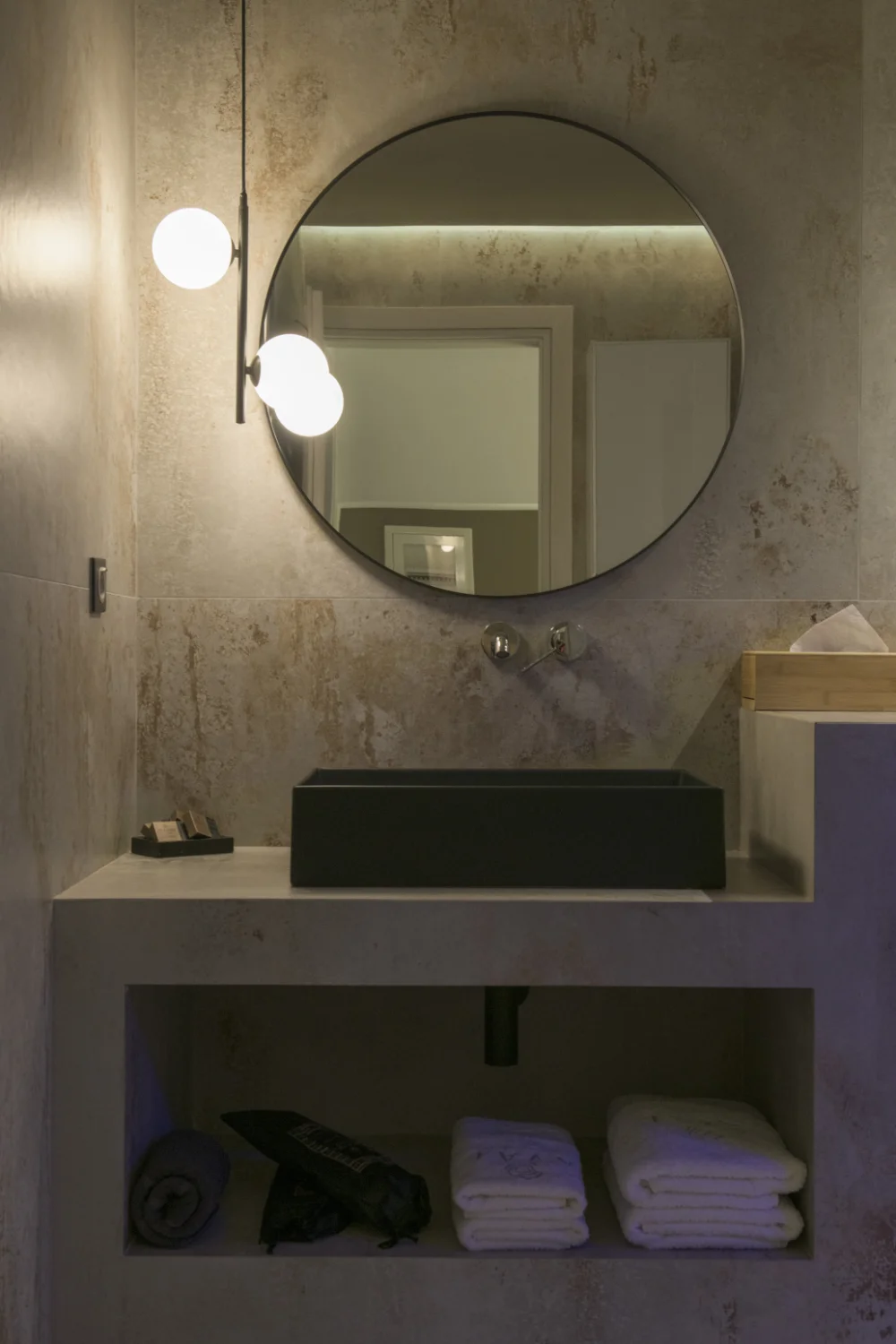 Pasithea Suite view