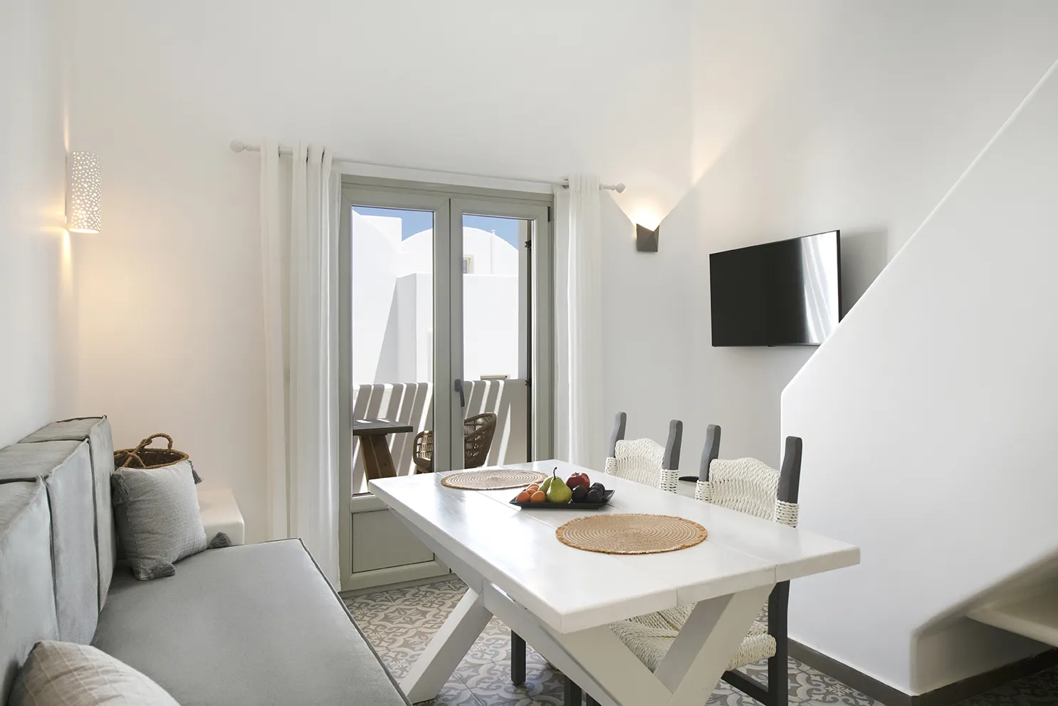 Deluxe Jacuzzi Suite Interior