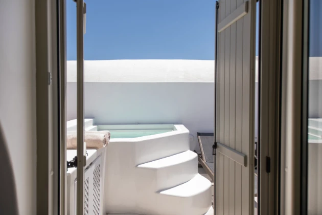 Private Jacuzzi
